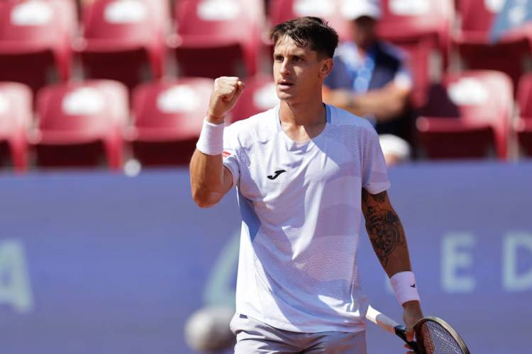 ROLAND GARROS: TRIUNFOS DE CERÚNDOLO, NAVONE Y UGO CARABELLI PARA AVANZAR A LA SEGUNDA RONDA
