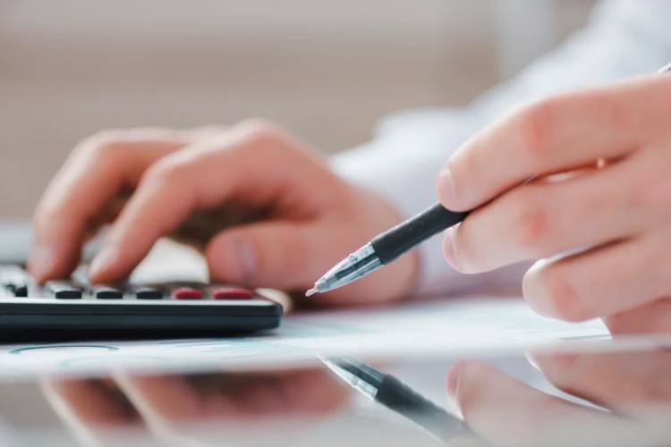 LÍMITES A LA ULTRAACTIVIDAD, CAMBIOS EN APORTES Y POSIBLE TENSIÓN CON SINDICATOS TRAS LA REGLAMENTACIÓN LABORAL