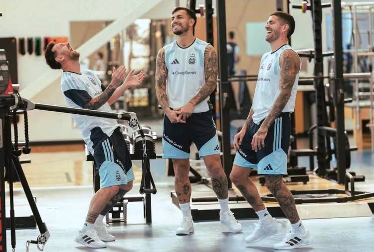 LA SELECCIÓN EN KANSAS: ENTRENAMIENTO A PUERTAS ABIERTAS Y EL ALTA DE TRES JUGADORES