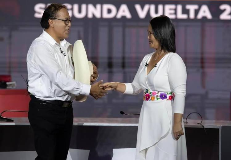FINAL REÑIDO EN PERÚ: EMPATE TÉCNICO ENTRE KEIKO FUJIMORI Y ROBERTO SÁNCHEZ