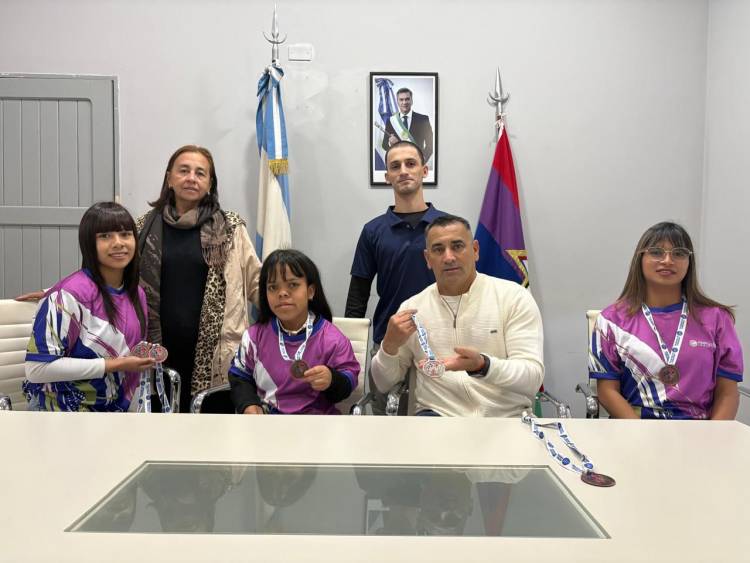 ATLETAS CHAQUEÑOS FUERON DISTINGUIDOS POR SUS DESTACADAS ACTUACIONES EN LA LIGA PARALÍMPICA DE ATLETISMO