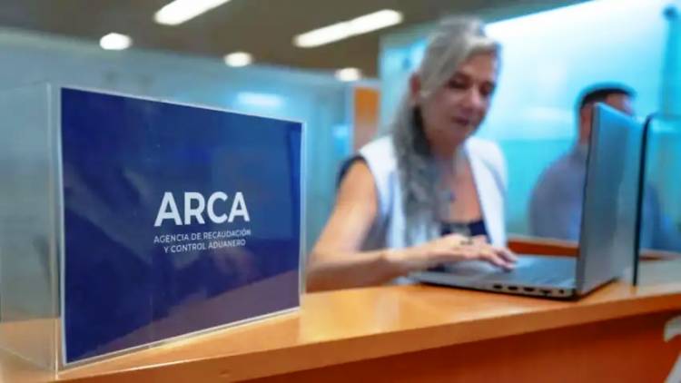 ARCA INTIMÓ A MÁS DE 23.000 EMPLEADOS POR DEDUCCIONES "INFLADAS" EN GANANCIAS
