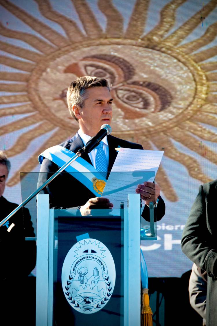 PROMESA DE LEALTAD A LA BANDERA: "LA PATRIA NOS PERTENECE A TODOS Y ENTRE TODOS, TENEMOS QUE CUIDARLA", DESTACÓ ZDERO
