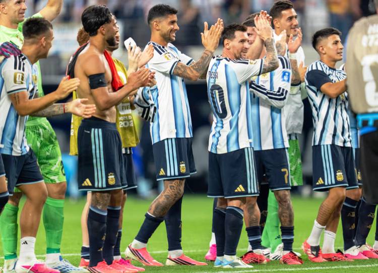 ARGENTINA YA TIENE DÍA, HORA Y SEDE PARA LOS 16AVOS DE FINAL DEL MUNDIAL