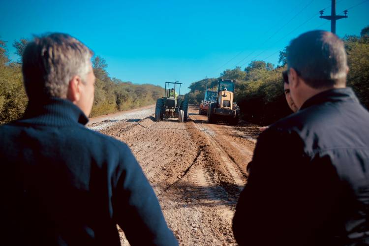 RUTA 30: EL GOBIERNO PROVINCIAL AVANZA CON LA PAVIMENTACIÓN HASTA LAGUNA LIMPIA