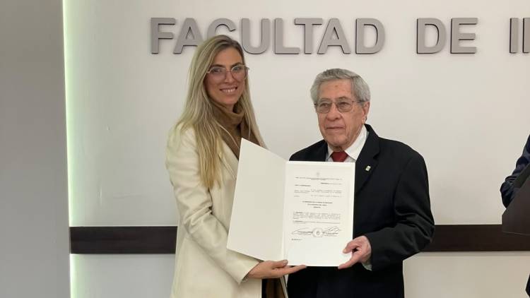 EL PODER LEGISLATIVO ACOMPAÑÓ LA DISTINCIÓN AL INGENIERO ROBERTO RODRÍGUEZ COMO PROFESOR EXTRAORDINARIO DE LA UNNE