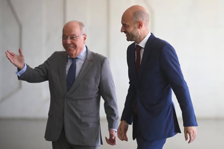 BRASIL Y FRANCIA FIRMARON ACUERDOS PARA FORTALECER RELACIONES BILATERALES