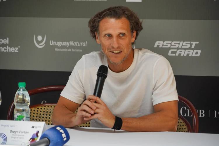 CAMBIOS EN LA SELECCIÓN DE URUGUAY: DIEGO FORLÁN SERÁ EL TÉCNICO INTERINO