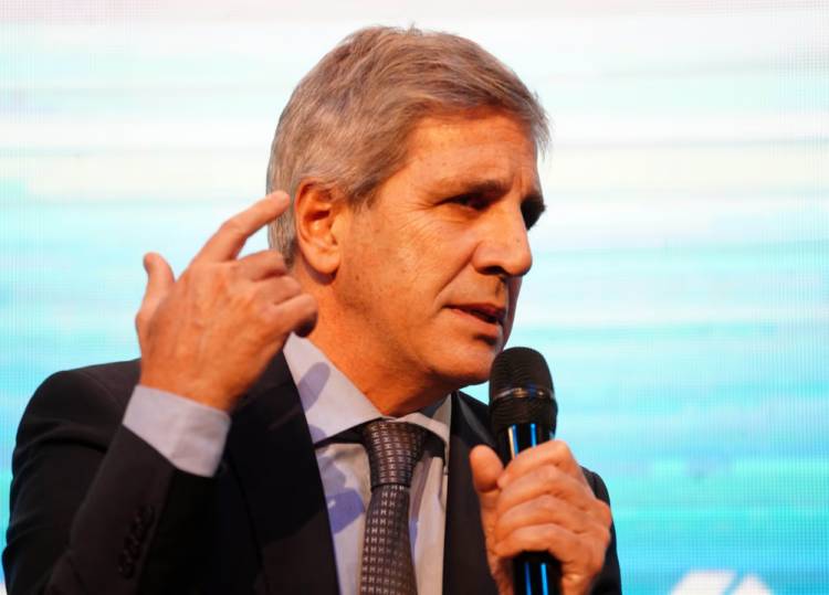 EL GOBIERNO AMPLÍA EL PLAZO PARA QUE CONTRATISTAS ACEPTEN BONOS POR DEUDAS: DE QUÉ SE TRATA LA MEDIDA