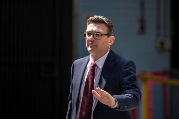 ANDY BURNHAM SE CONVIERTE OFICIALMENTE EN PRIMER MINISTRO BRITÁNICO